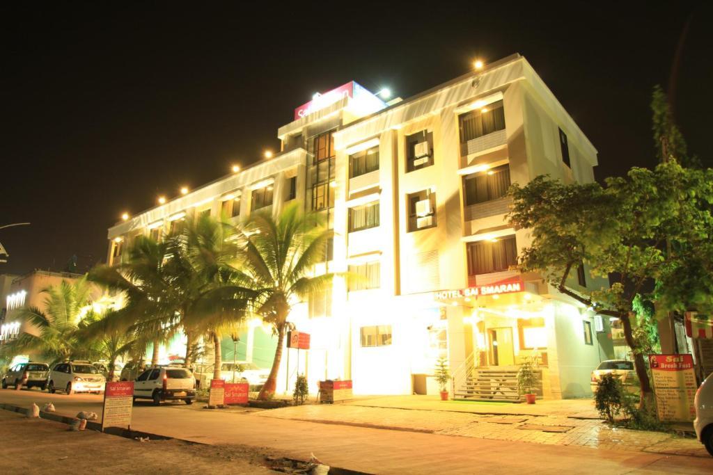 Hotel Sai Smaran Shirdi Exterior photo
